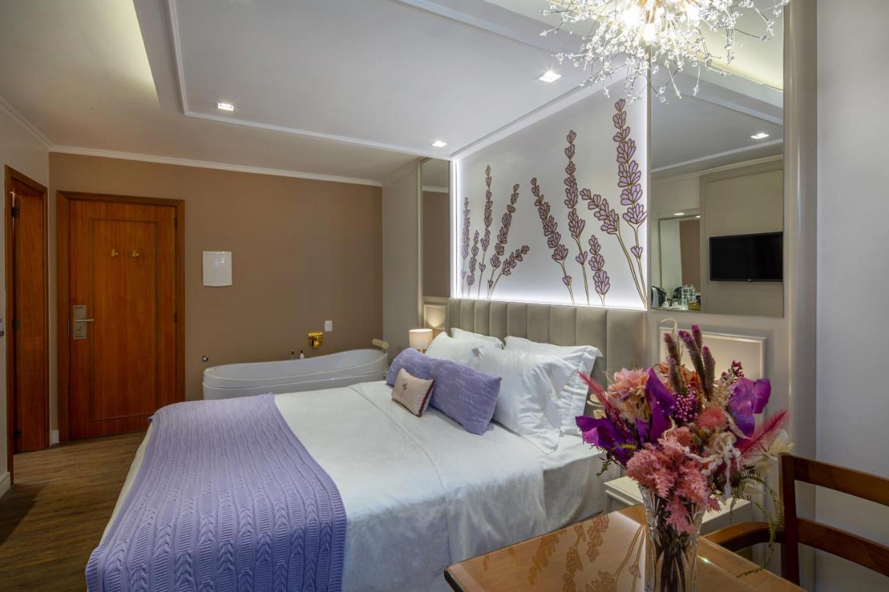 Deluxe Suite,1293195781:JPEG